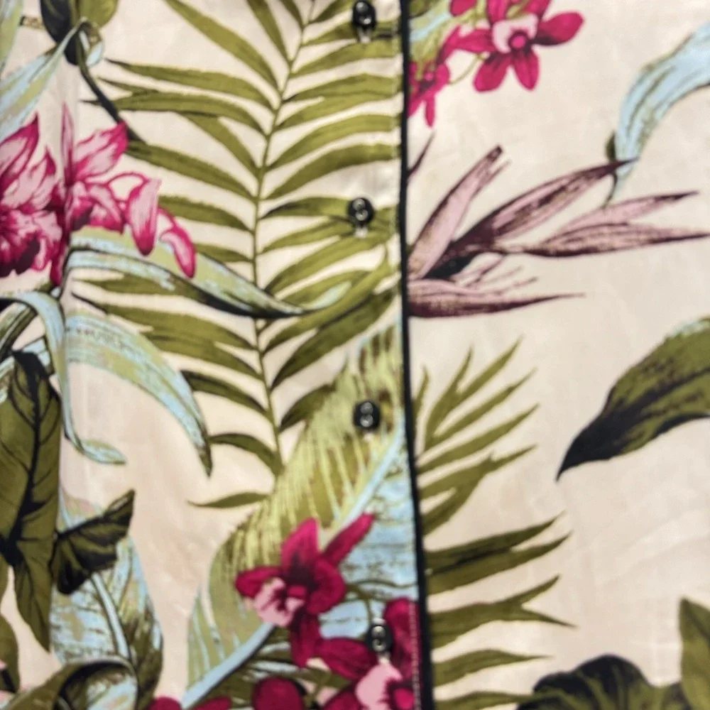 Tommy Bahama Pajama Top S Beige Floral Tropical Satin‎ Button Up Long Sleeve